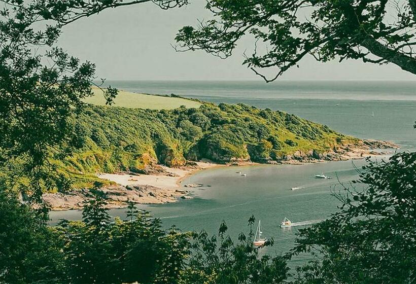 Bed and Breakfast Wellies & Waves