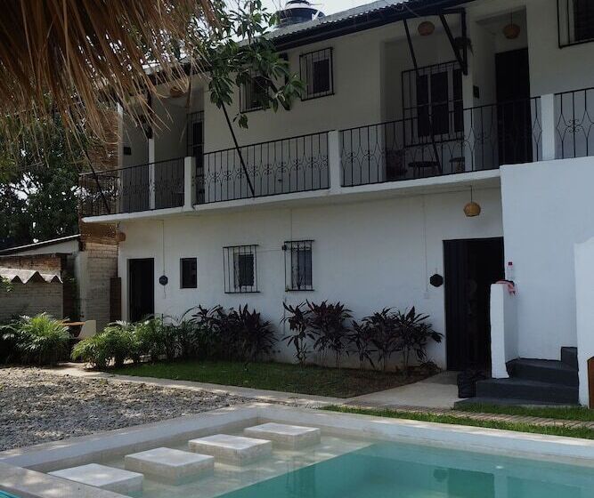 Colorada House Hostel