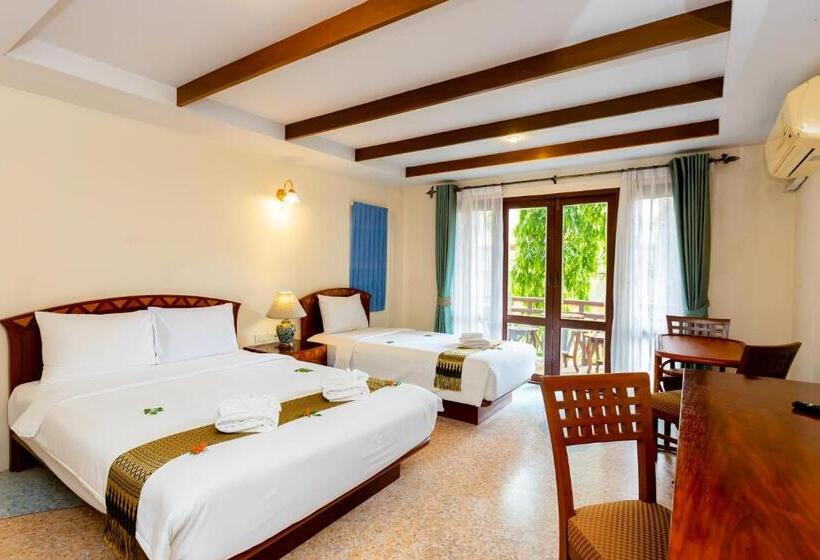 Hotel Ao Nang Bay Resort