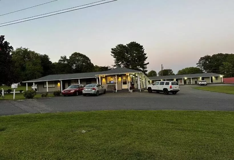 ホテル Bea S Parkway Inn