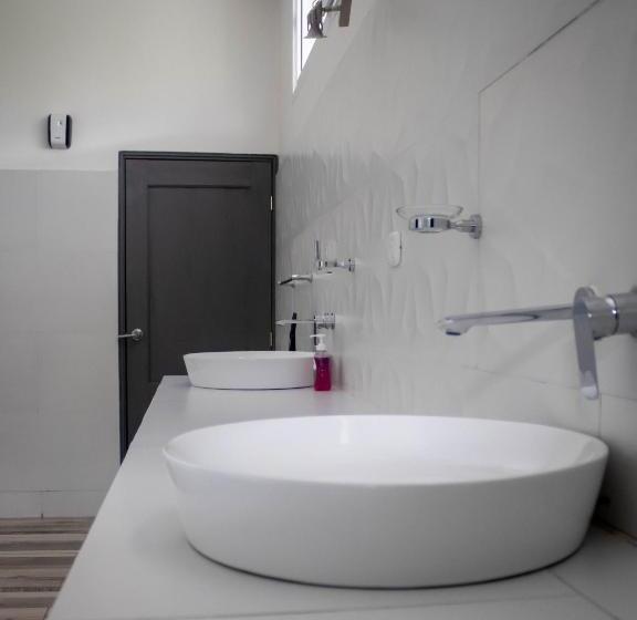 هتل Cocoview Valle De Angeles