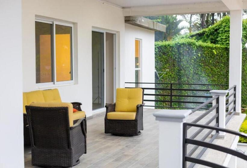 هتل Cocoview Valle De Angeles