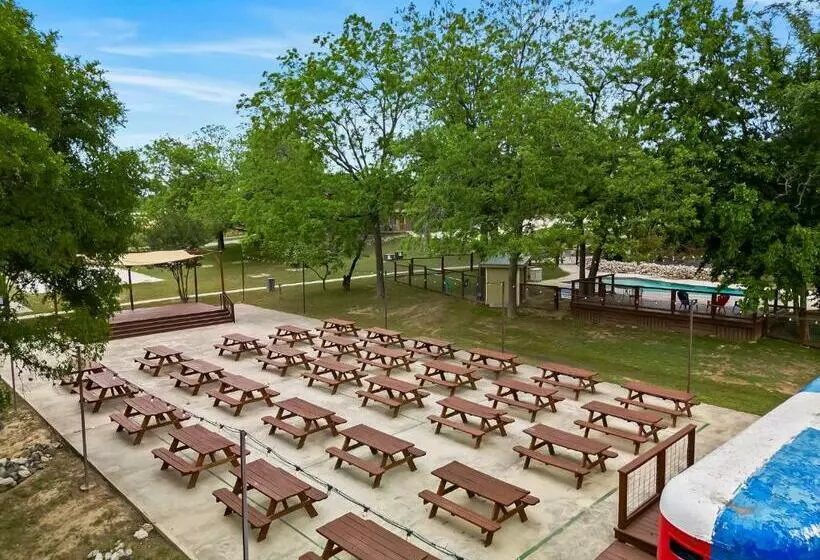 Hotelli Hacienda Del Rio