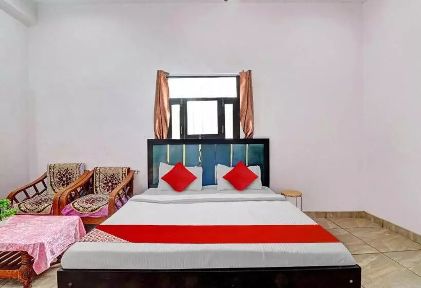Hotelli Oyo Flagship 81170 Choice Guest House