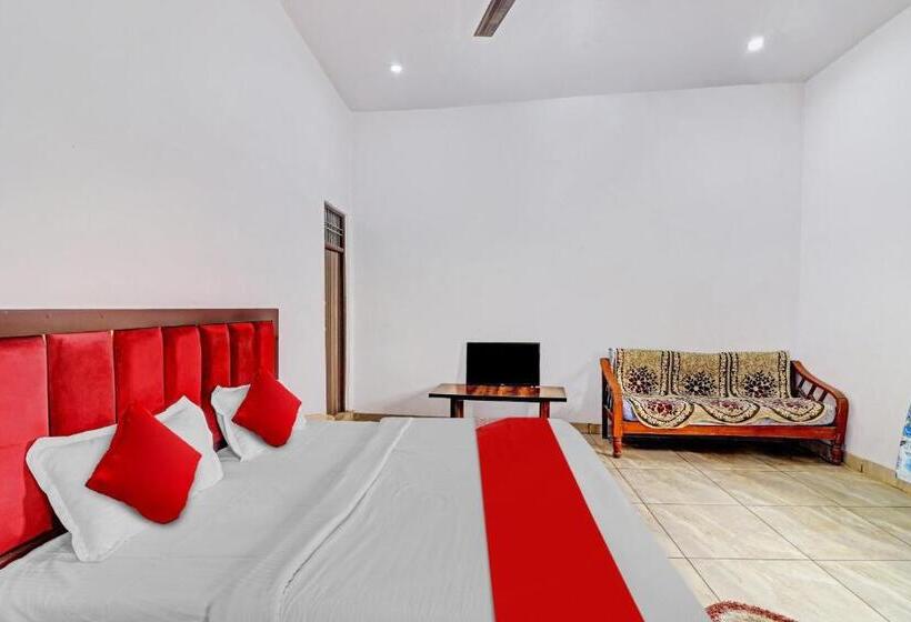 호텔 Oyo Flagship 81170 Choice Guest House