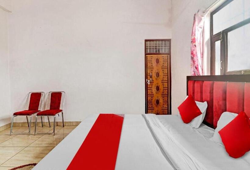 호텔 Oyo Flagship 81170 Choice Guest House