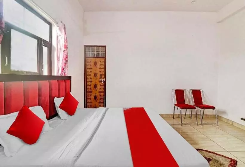 Hotelli Oyo Flagship 81170 Choice Guest House