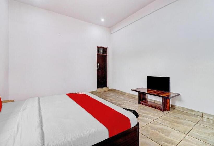 호텔 Oyo Flagship 81170 Choice Guest House