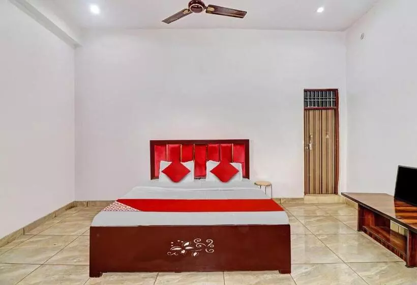 Hotelli Oyo Flagship 81170 Choice Guest House