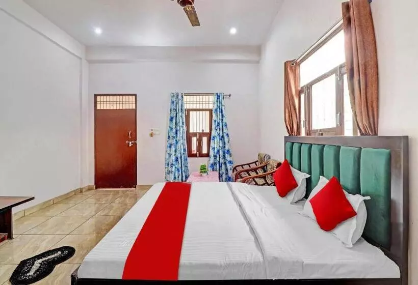 Hotelli Oyo Flagship 81170 Choice Guest House