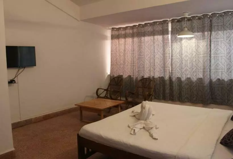 ペンション Altrude Villa Guest House Near Candolim Beach