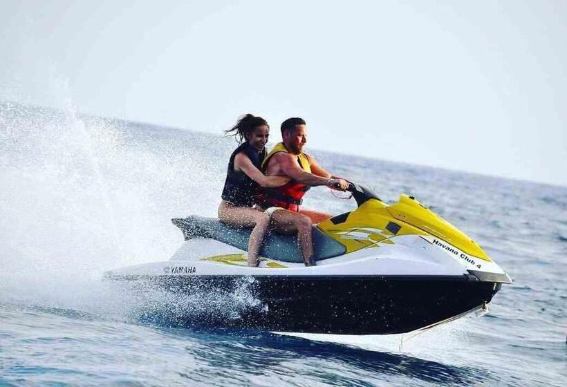 Panzió Altrude Villa Guest House Near Candolim Beach