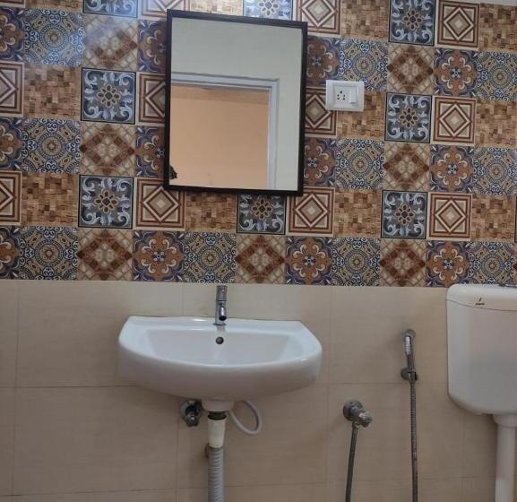 Panzió Altrude Villa Guest House Near Candolim Beach