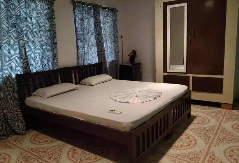 ペンション Altrude Villa Guest House Near Candolim Beach