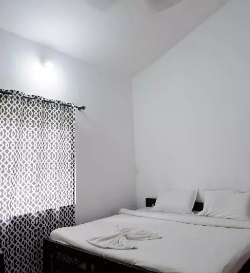 ペンション Altrude Villa Guest House Near Candolim Beach