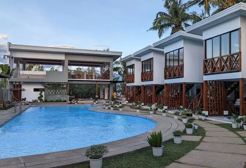 Bakawan Hideaway Resort And Restaurant