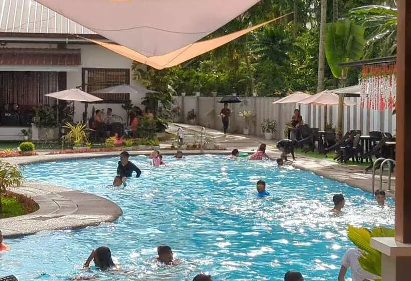 Bakawan Hideaway Resort And Restaurant