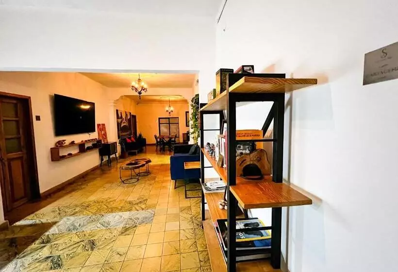 ペンション Casa Sierra Alta   Rio 6
