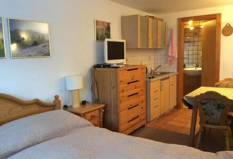 پانسیون Double Room With A Kitchenette In A Beautiful Surrounding