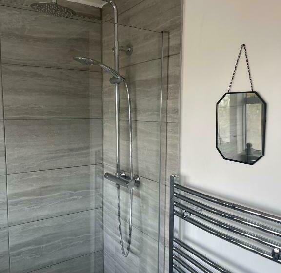 بنسيون Ii Comfortable Room, Shared House