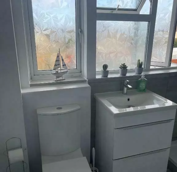 Pensió Ii Comfortable Room, Shared House