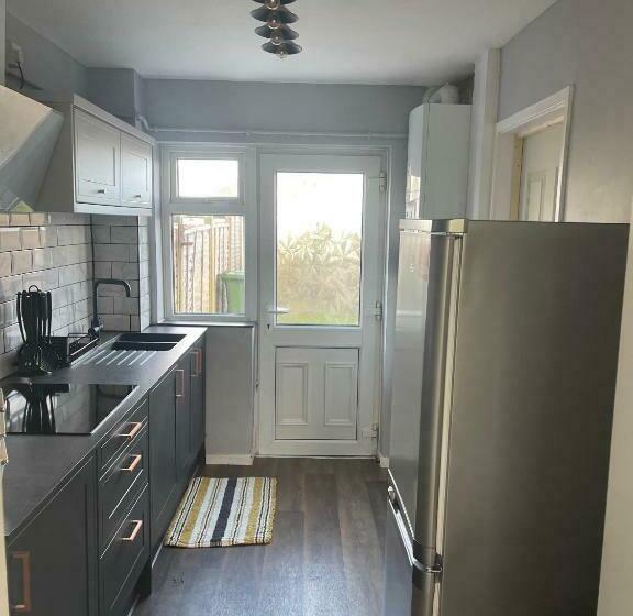 بنسيون Ii Comfortable Room, Shared House