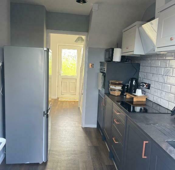 بنسيون Ii Comfortable Room, Shared House