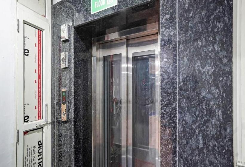 호텔 Collection O 811307  Gold Inn