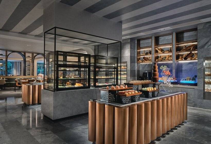 Отель Crowne Plaza Hangzhou Riverside, An Ihg