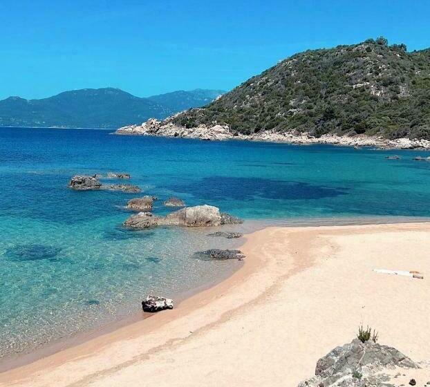 בית מלון כפרי Lavallee