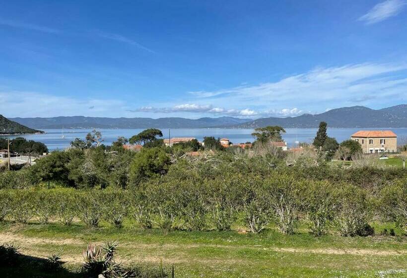 בית מלון כפרי Lavallee