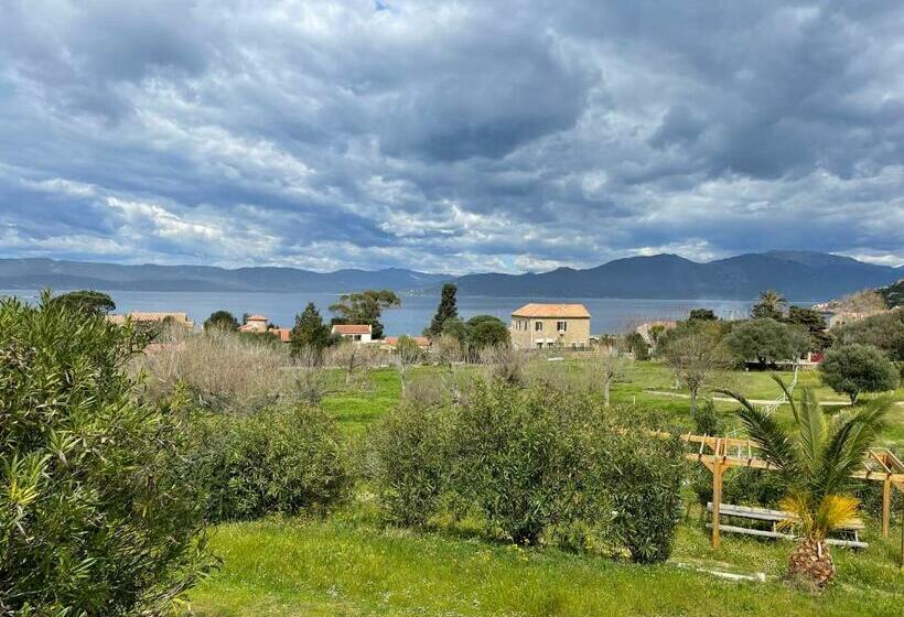 בית מלון כפרי Lavallee