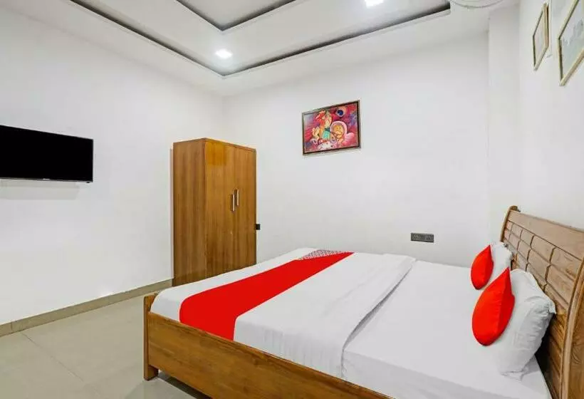 ホテル Oyo Flagship 81099 Shri Niketan