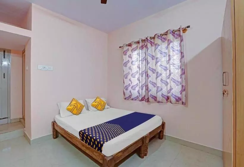 ホテル Spot On 81069 New Mysore Stays