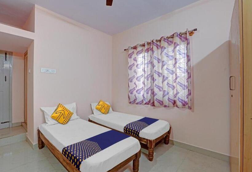 Hotelli Spot On 81069 New Mysore Stays