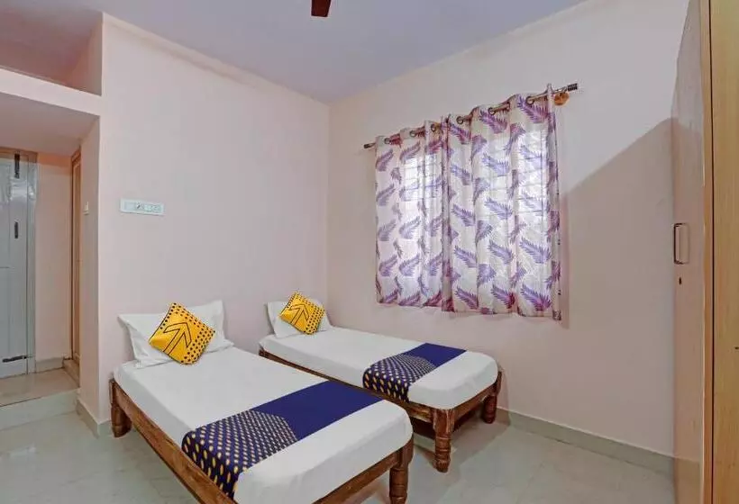 ホテル Spot On 81069 New Mysore Stays