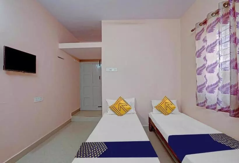 ホテル Spot On 81069 New Mysore Stays