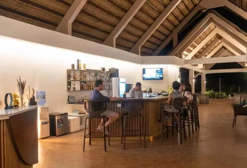 ホテル The Mayana Resort