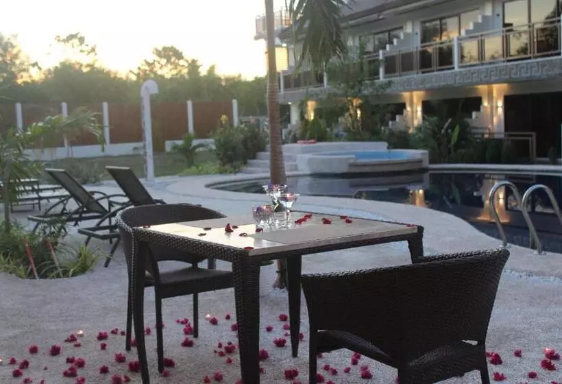 ホテル The Mayana Resort