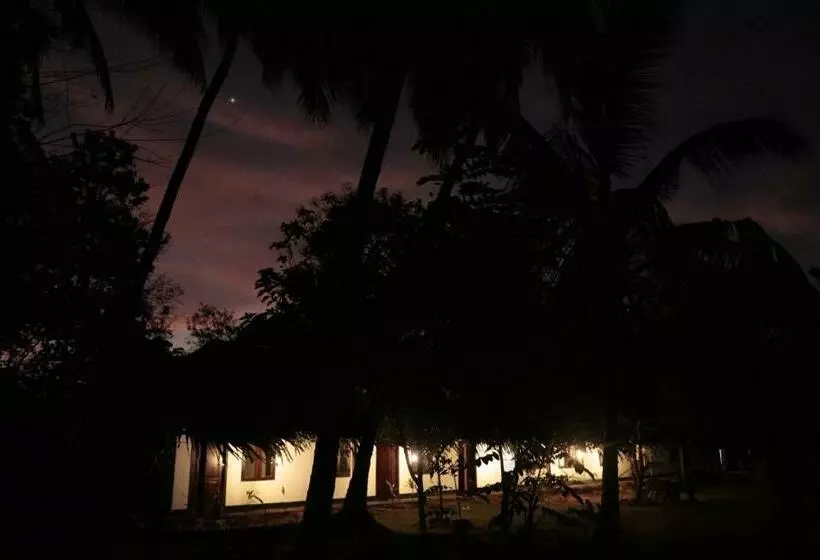 Island Vibes Hostel Sigiriya