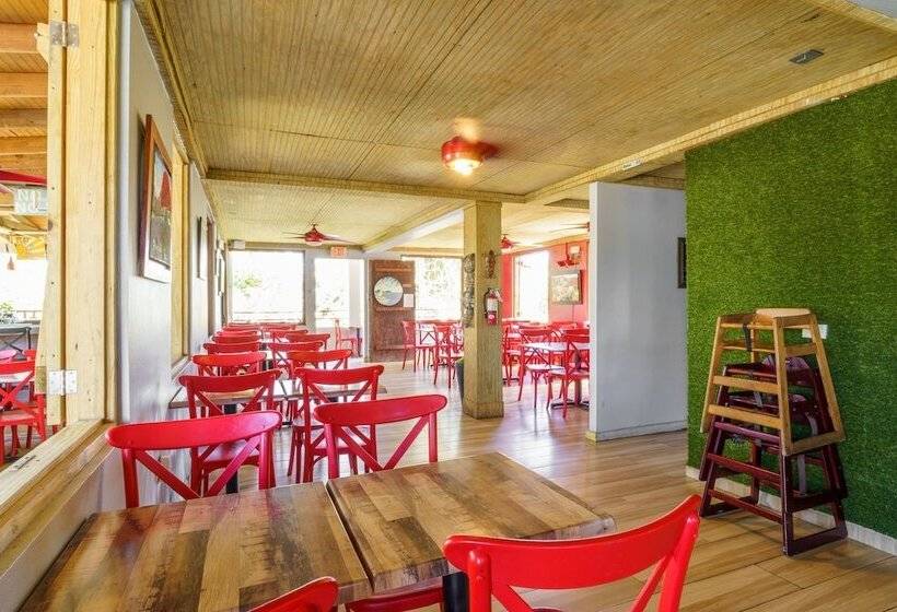 پانسیون Red Flamboyan Guesthouse And Restaurant