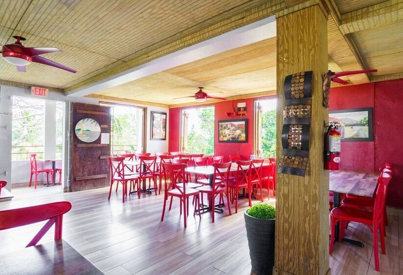 پانسیون Red Flamboyan Guesthouse And Restaurant