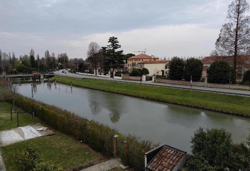 Пансион Villa Nadia