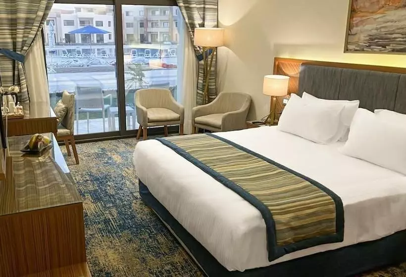 Helnan Hotel   Port Fouad
