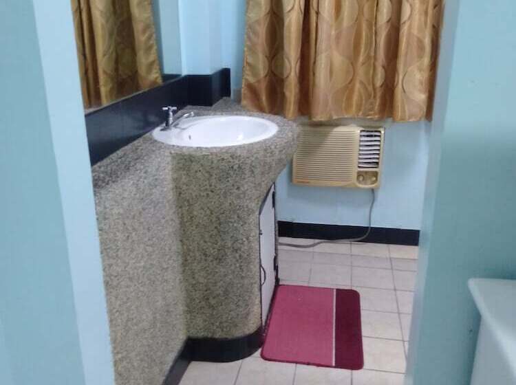 Hotel Arizona Beach Resort, Subic Bay, Philippines 2200