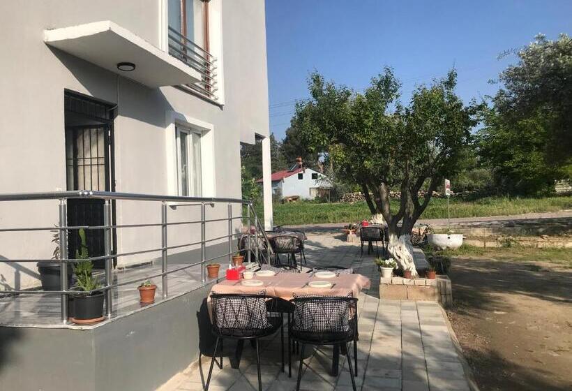 Отель Bavella Boutique