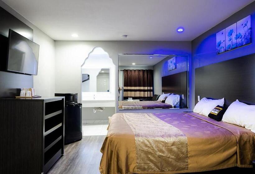 Отель Downtowner Inns Houston Downtown & Convention Center