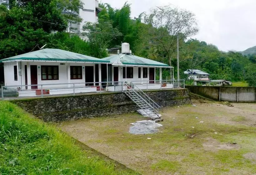 Hotelli Mountain View Cottage Mankulam