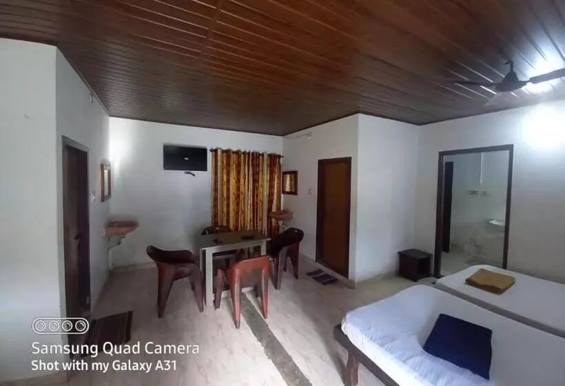 Hotelli Mountain View Cottage Mankulam