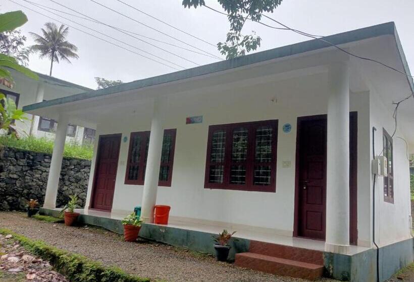 בית מלון כפרי Mountain View Cottage Mankulam